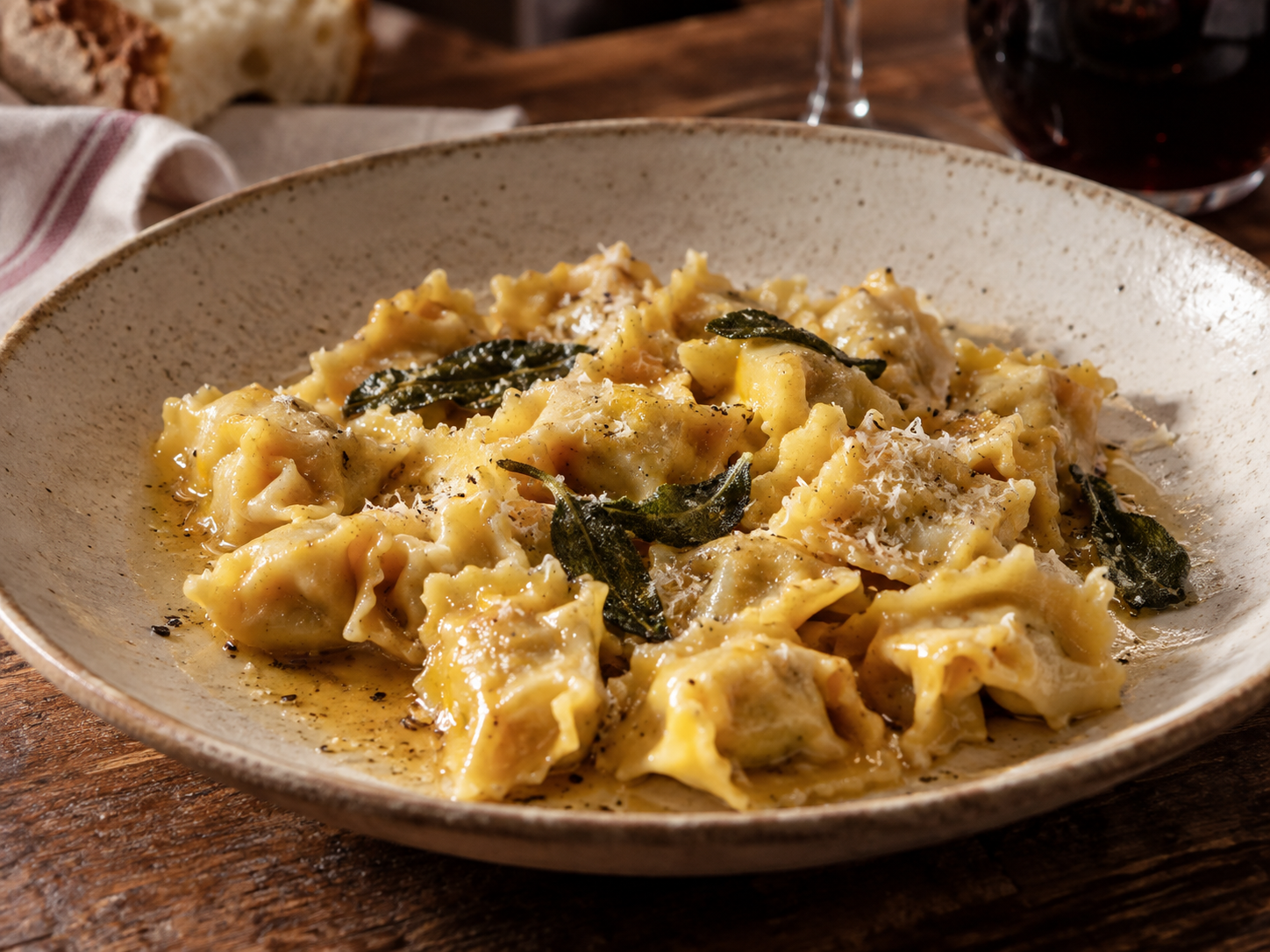 Agnolotti piemontesi del plin con burro e salvia