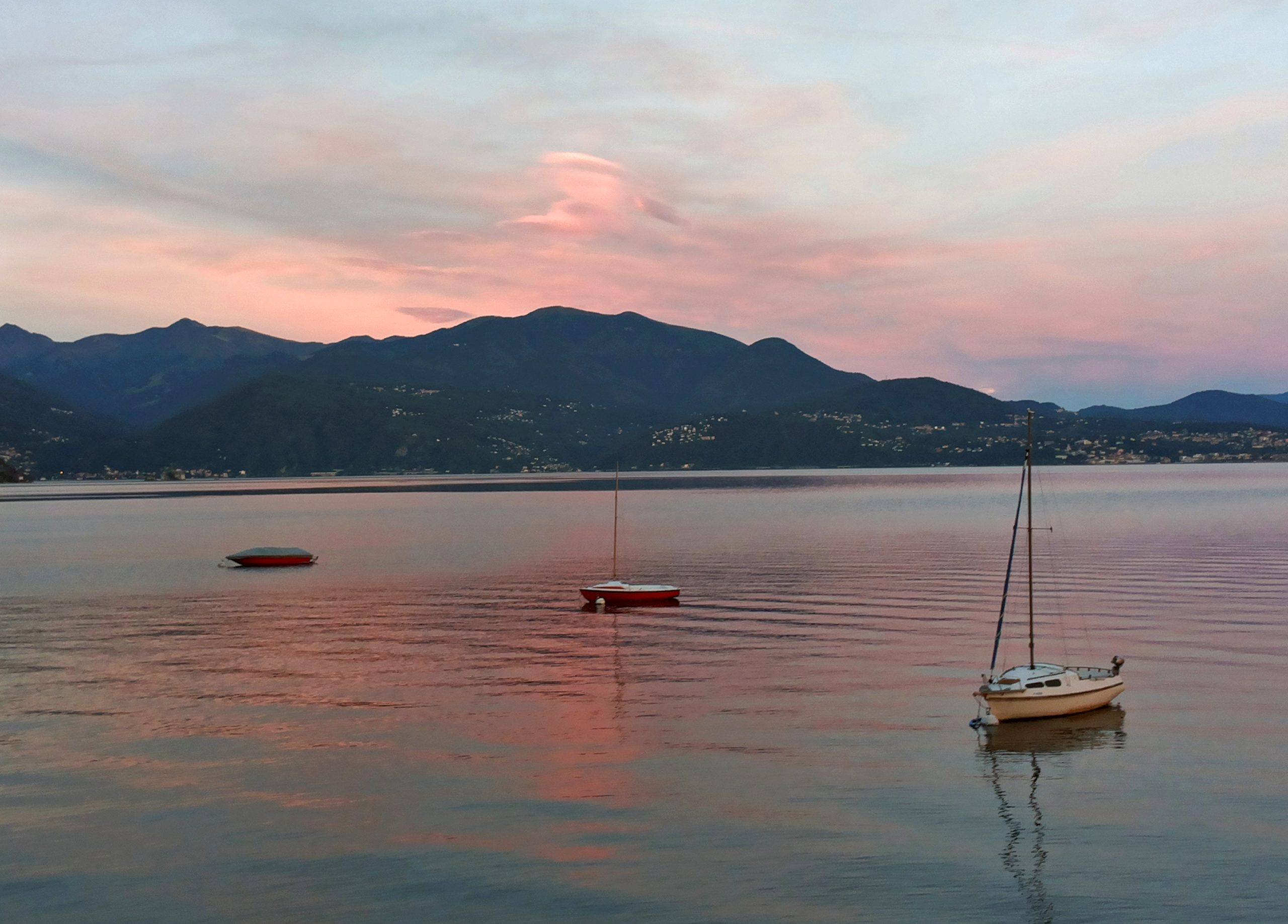 Tramonto sul Lago Maggiore nei pressi di Oggebbio