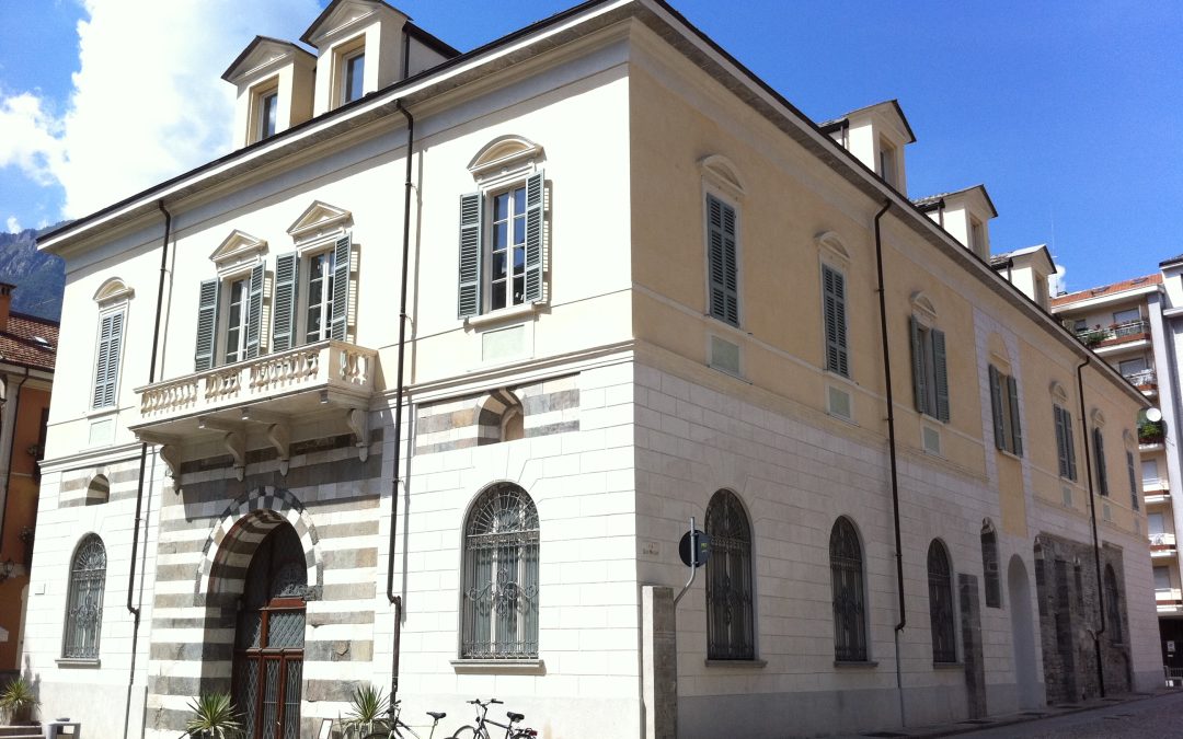 Palazzo San Francesco: el exterior del edificio histórico